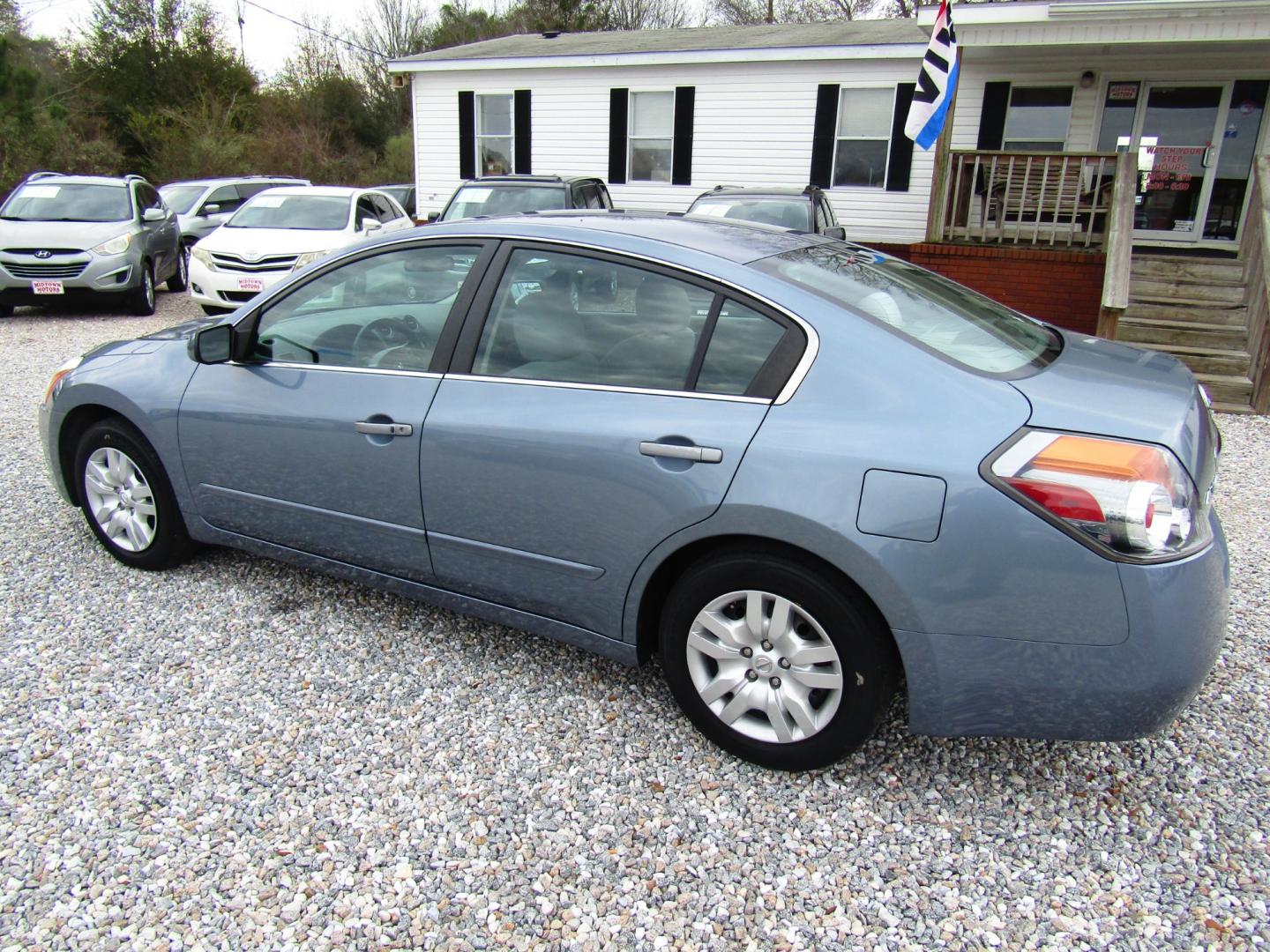 2012 LT BLUE Nissan Altima (1N4AL2AP1CC) , Automatic transmission, located at 15016 S Hwy 231, Midland City, AL, 36350, (334) 983-3001, 31.306210, -85.495277 - Photo#5